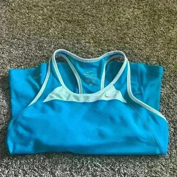 Nike Sports Bra Tank Top - Picture 2 of 4